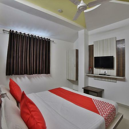 Hotel Sunstay Ahmedabad Ngoại thất bức ảnh