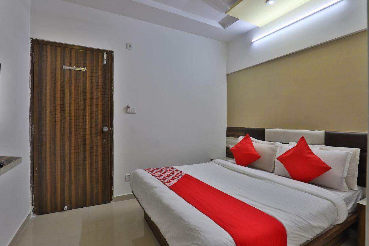 Hotel Sunstay Ahmedabad Ngoại thất bức ảnh