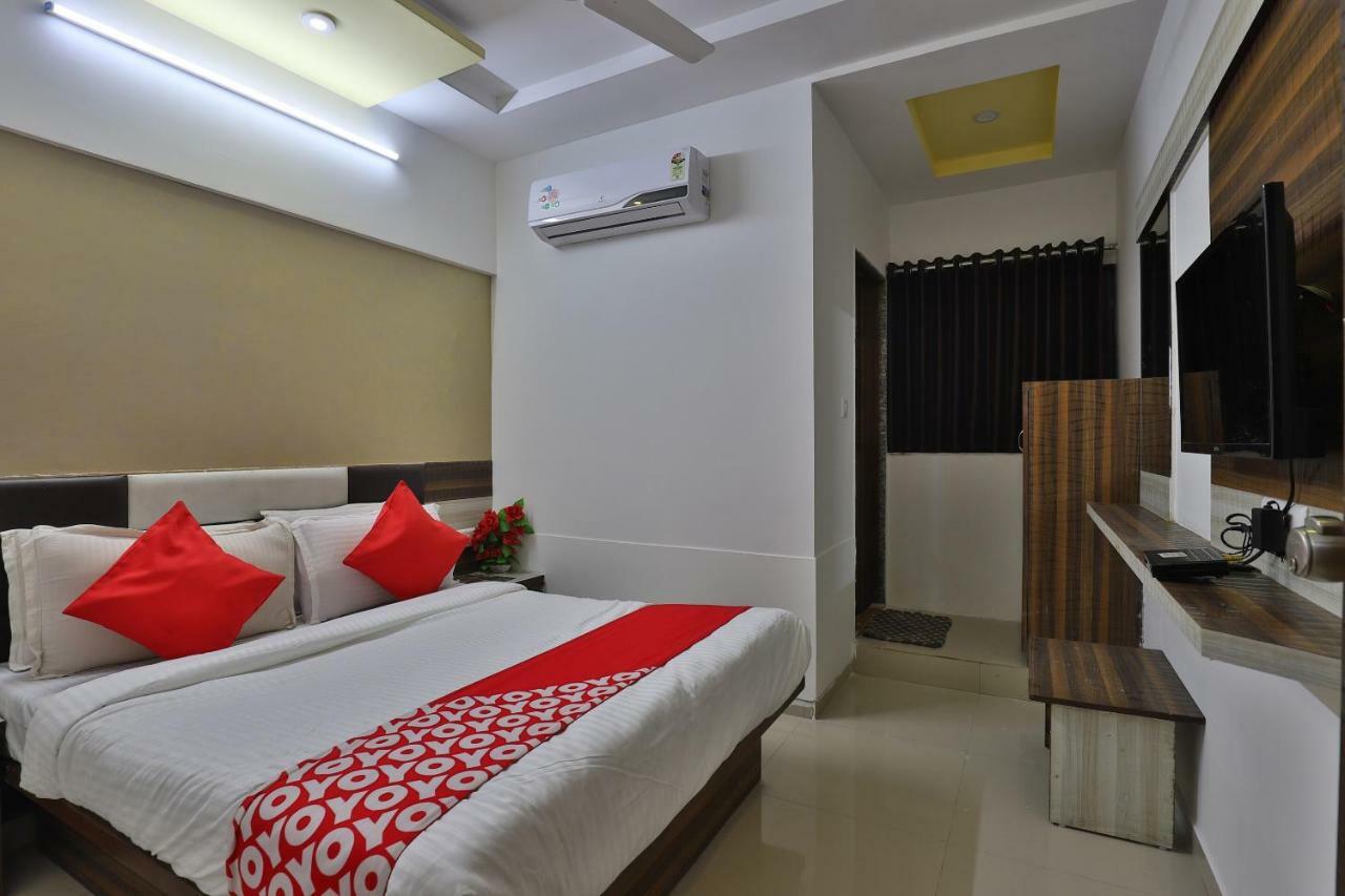 Hotel Sunstay Ahmedabad Ngoại thất bức ảnh