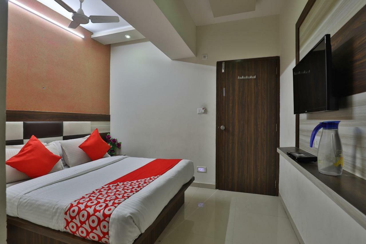 Hotel Sunstay Ahmedabad Ngoại thất bức ảnh